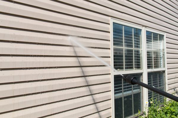 Cost of Pressure Washing in Renton