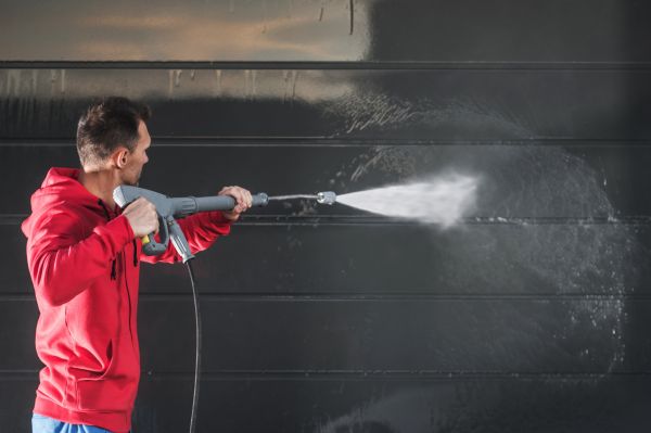 Cost of Exterior Washing in Renton