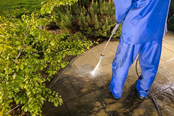 Cost of Hardscape Cleaning in Renton