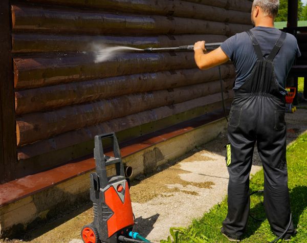 Cost of Log Home Pressure Washing in Renton