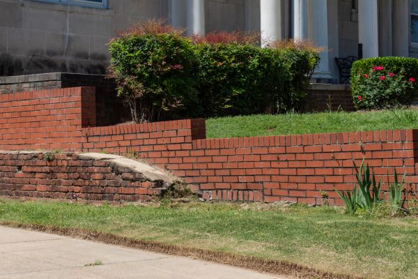 Cost of Retaining Wall Cleaning in Renton